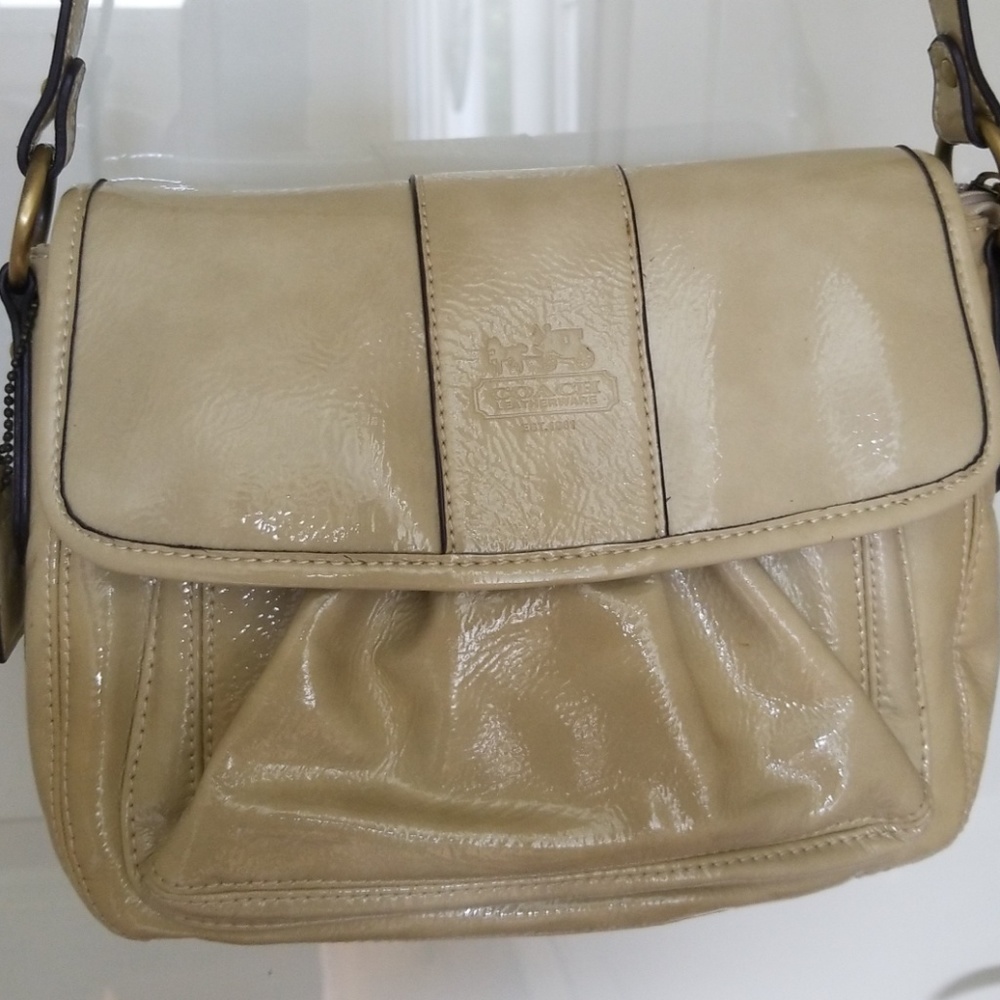 Coach purse.